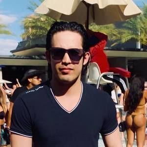 Meet your Posher, Luis